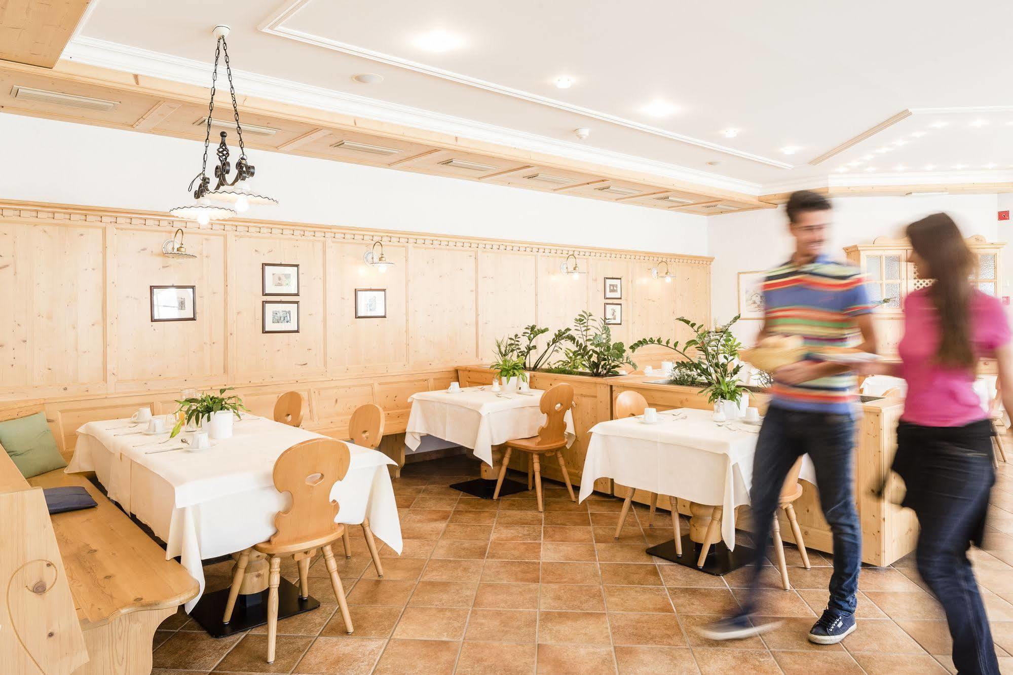 Hotel Vinschgerhof Silandro Esterno foto
